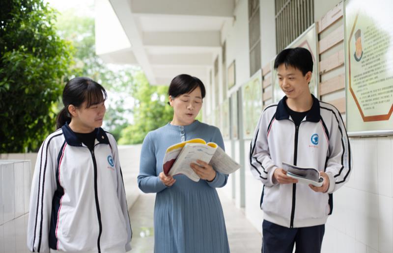李桂容（政治学科带头人）