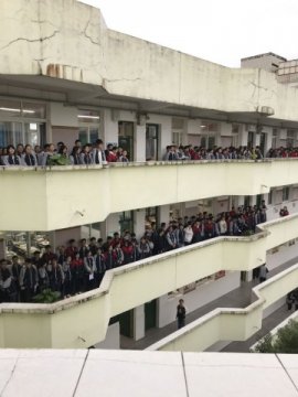 <b>你我的高三，我们共沐春风！</b>