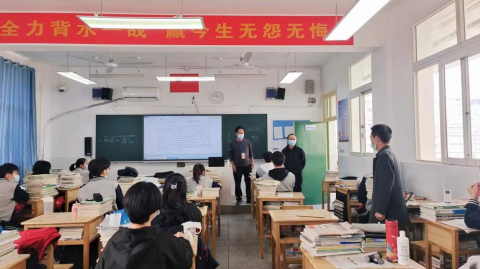 <b>静默之下，真爱相伴 ——株洲市十三中封闭住校期间的高三掠影</b>