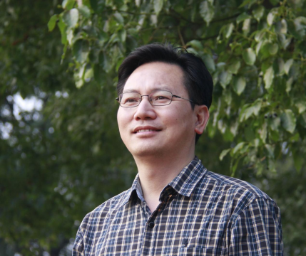 <b>坚定追光的人，终会光芒万丈——株洲市十三中孟祥忠2023年春季新学期致辞</b>