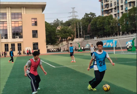 <b>青春主场，球动未来  株洲市第十三中学“三大球”联赛之足球赛圆满收官</b>